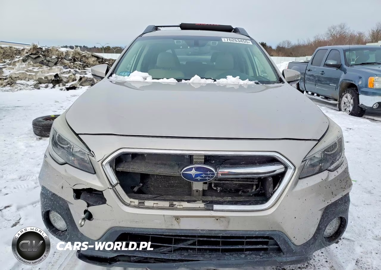 2018 Subaru Outback 2.5I Premium VIN:4S4BSAFC4J3318709 - 5