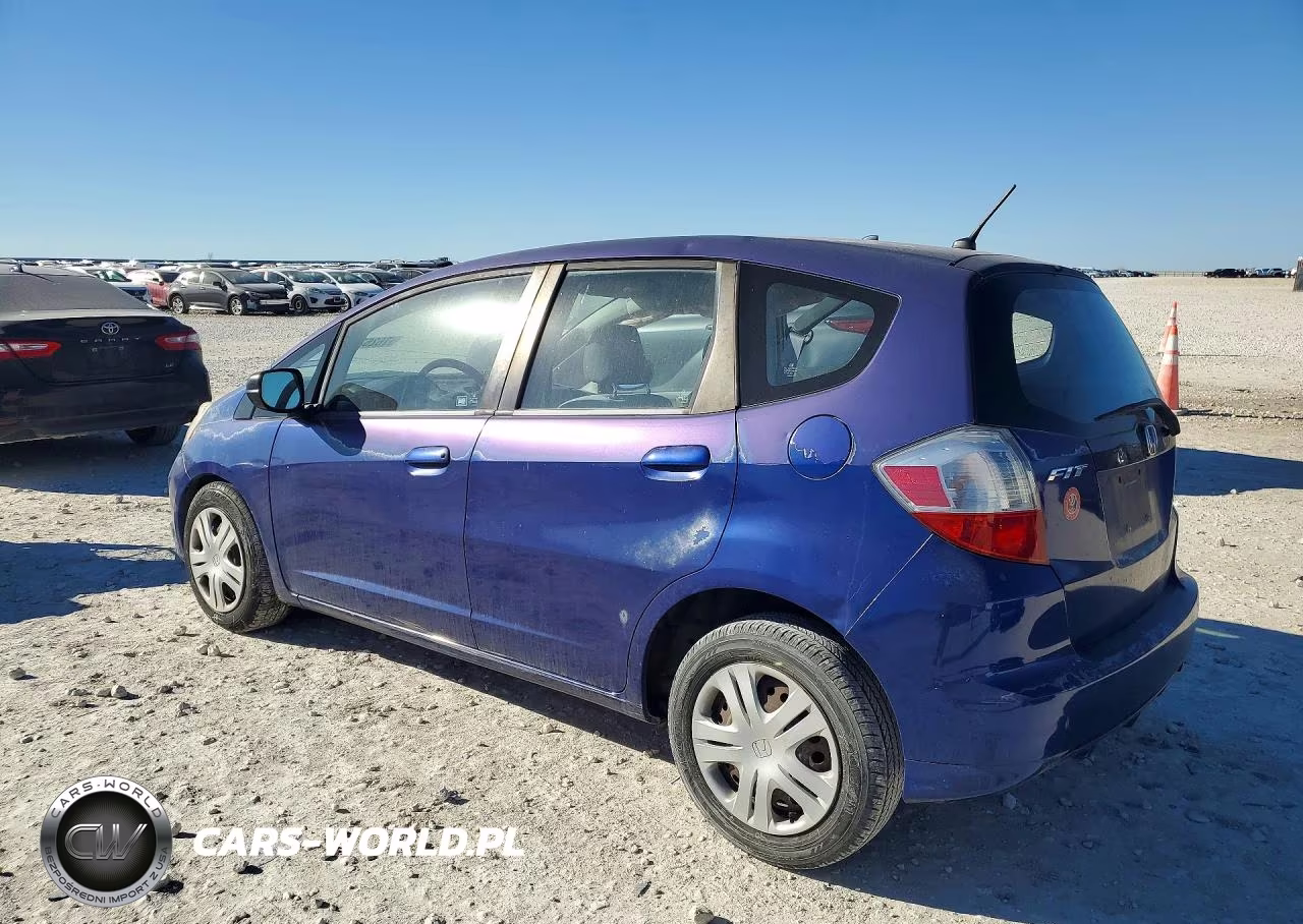 2010 Honda Fit VIN:JHMGE8H25AS008555 - 2