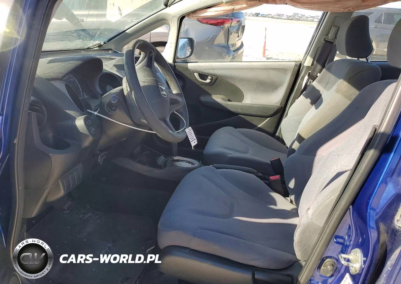 2010 Honda Fit VIN:JHMGE8H25AS008555 - 7