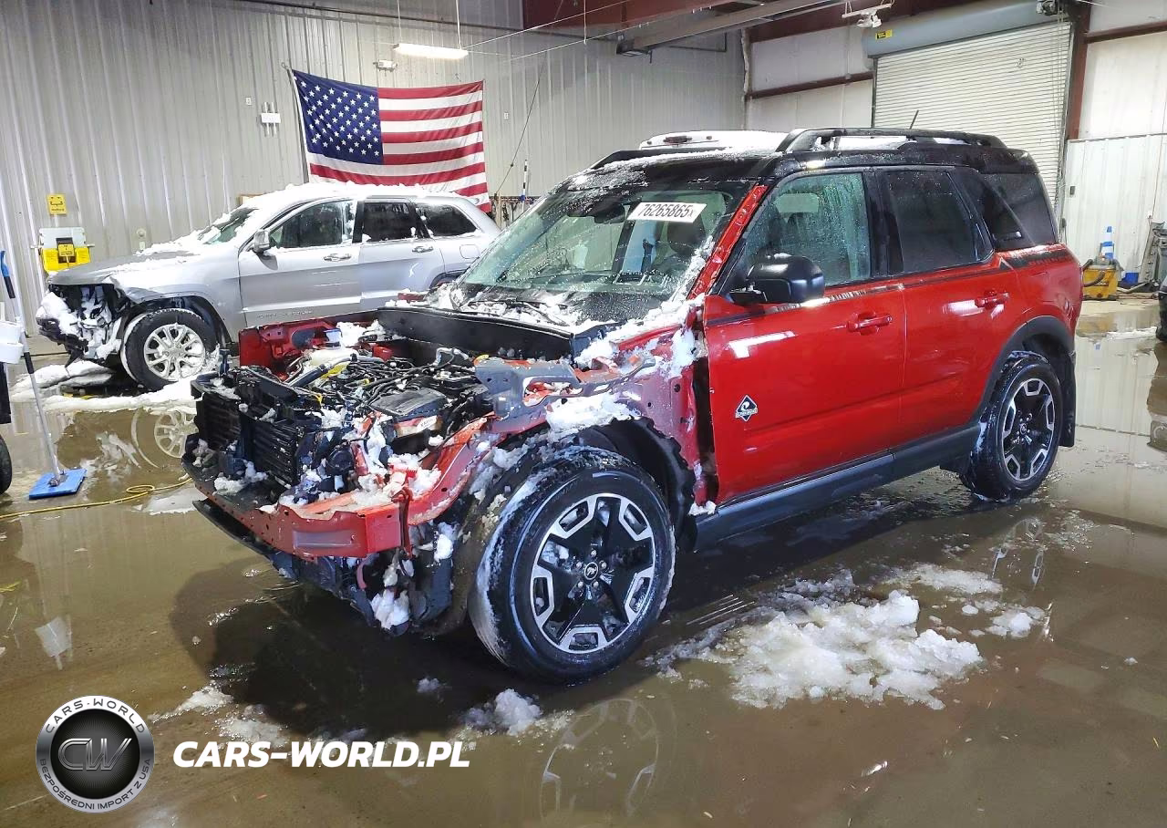 2024 Ford Bronco Sport Outer Banks – zdjęcie 1 z 14