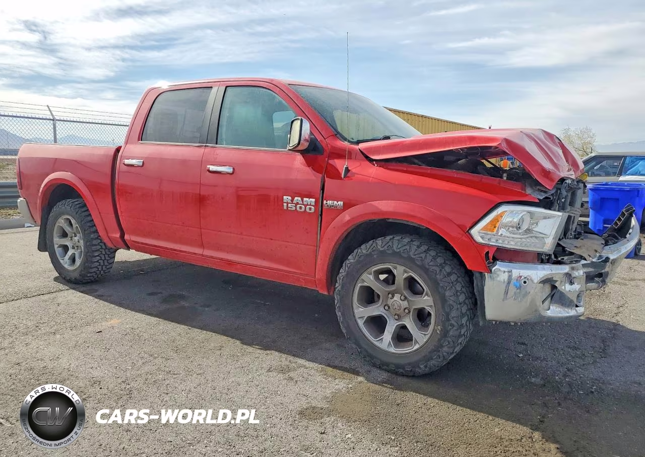 2014 Ram 1500 Laramie VIN:1C6RR7NT5ES469337 - 4
