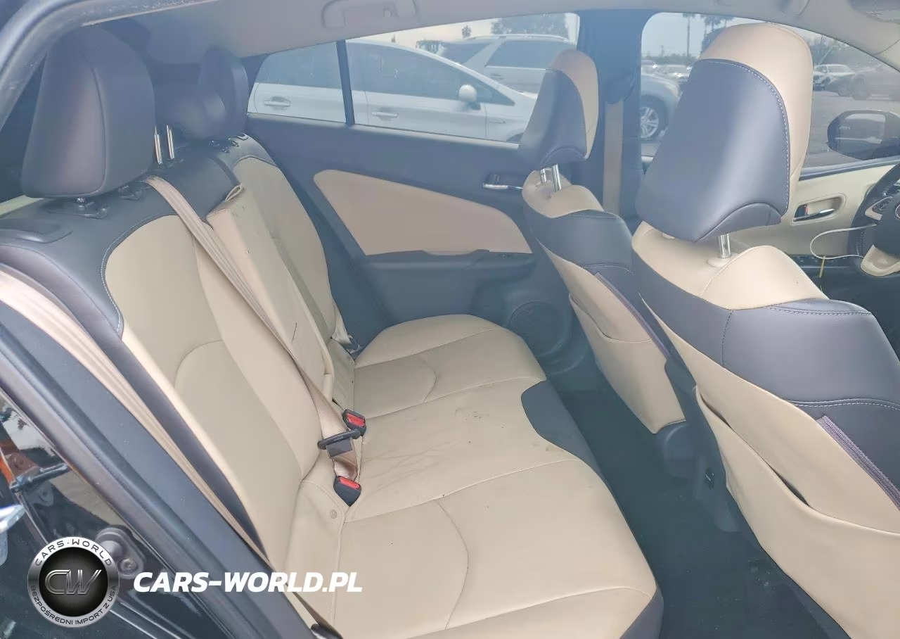 2017 Toyota Prius VIN:JTDKARFU5H3536697 - 10