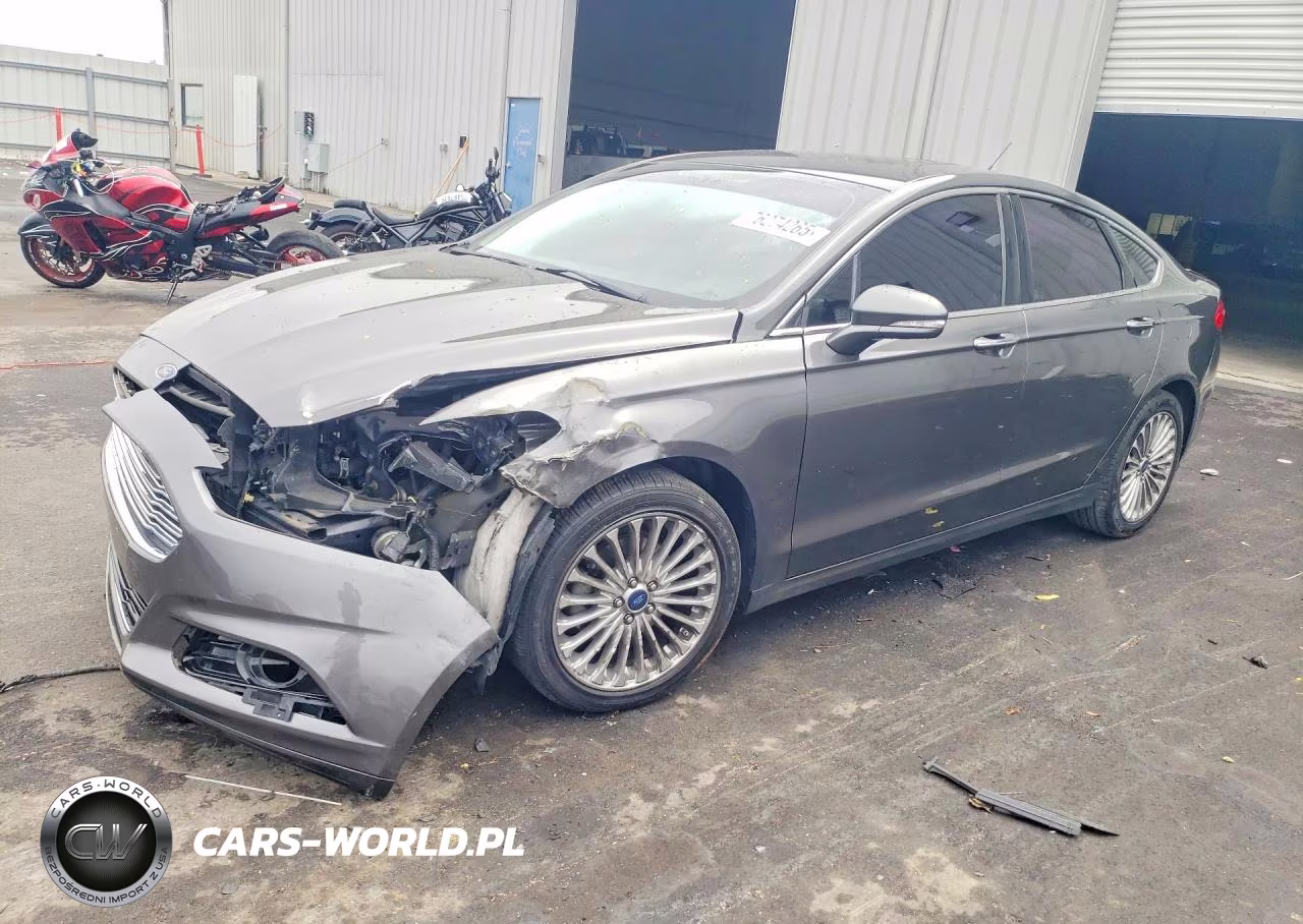 2015 Ford Fusion Titanium – zdjęcie 1 z 12