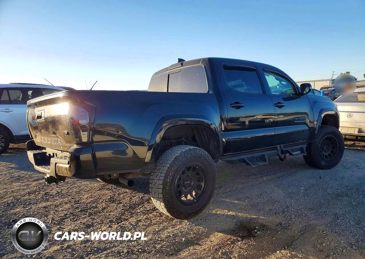 2023 Toyota Tacoma Double Cab VIN:3TMCZ5ANXPM566023 - 3
