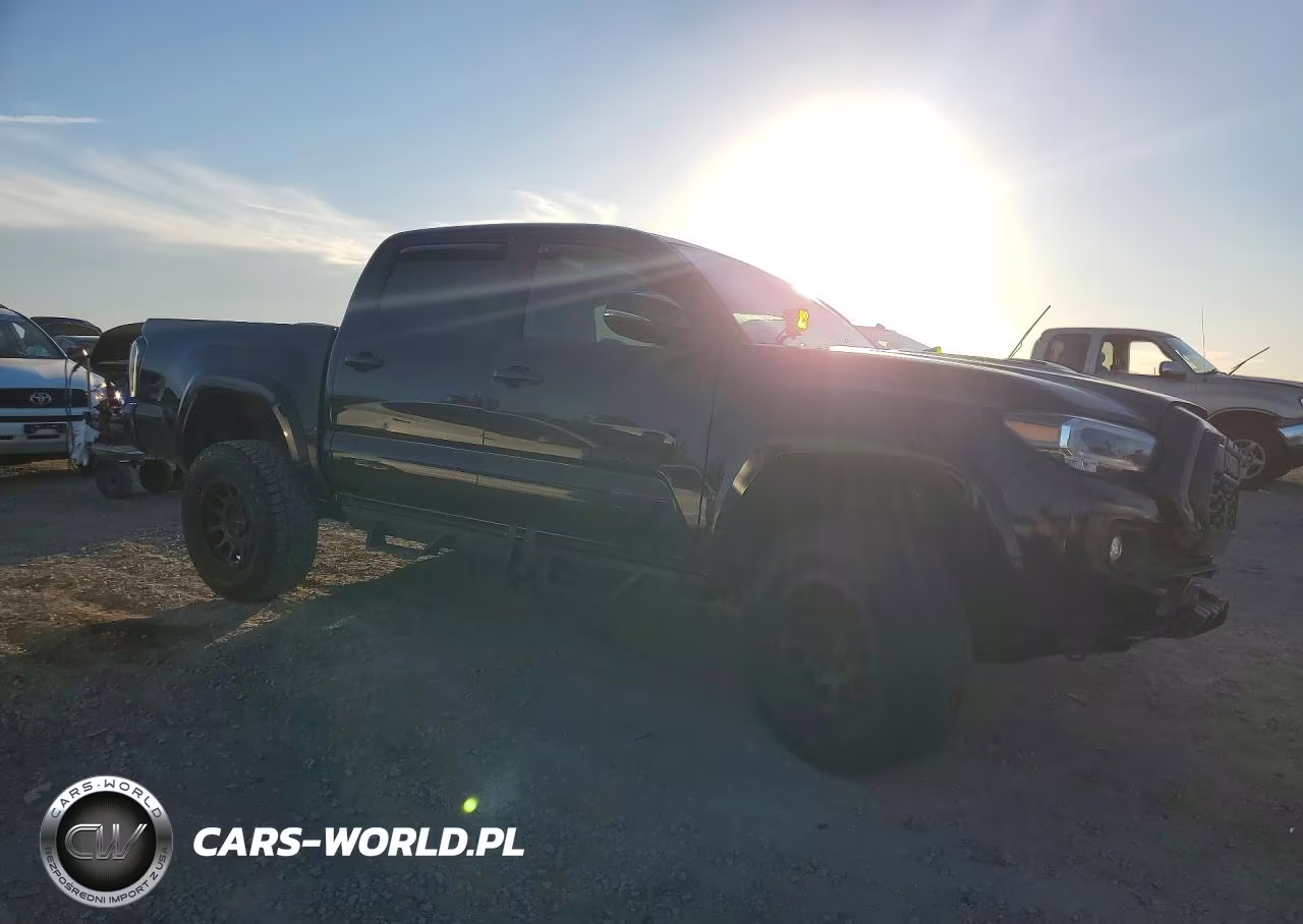 2023 Toyota Tacoma Double Cab VIN:3TMCZ5ANXPM566023 - 4