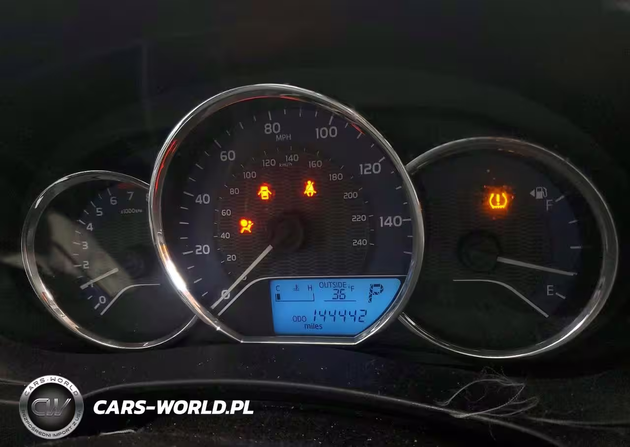2015 Toyota Corolla L VIN:2T1BURHE7FC327057 - 9