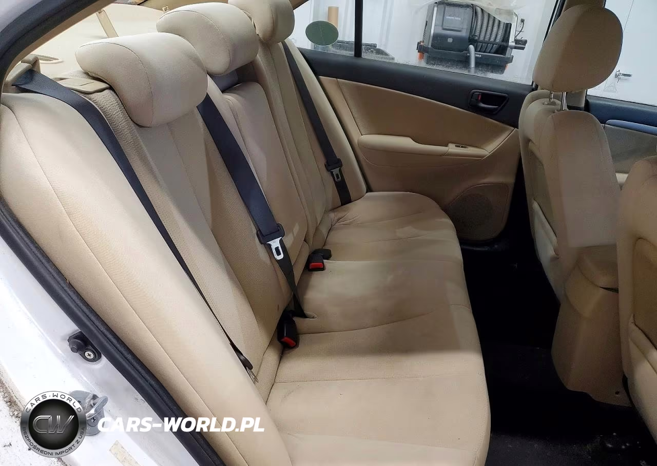 2010 Hyundai Sonata VIN:5NPET4AC0AH650951 - 10