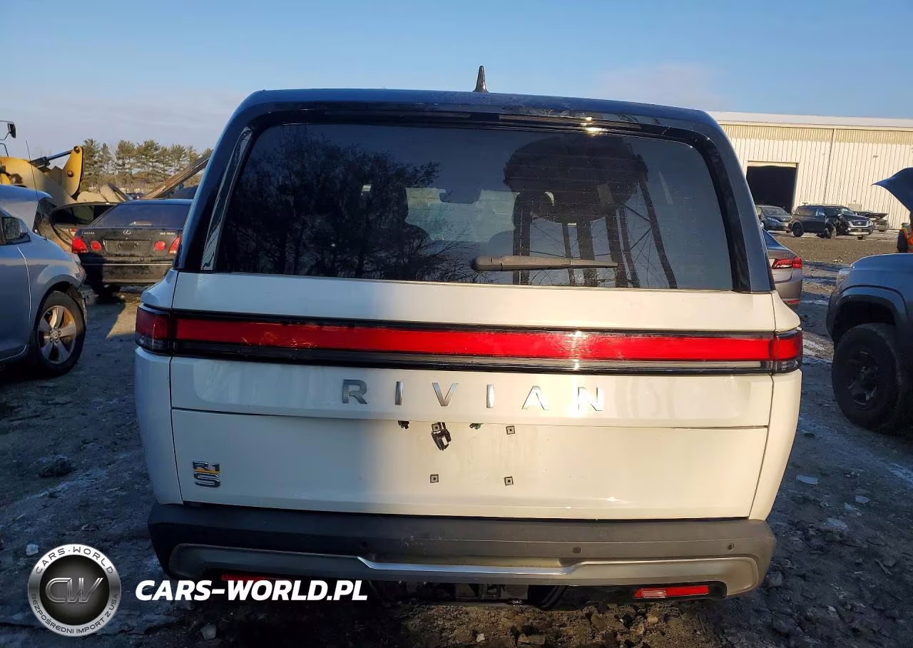 2023 Rivian R1S Adventure VIN:7PDSGABA3PN005165 - 6