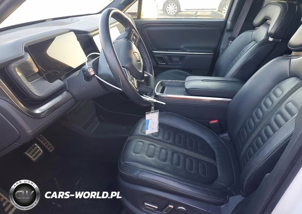 2023 Rivian R1S Adventure VIN:7PDSGABA3PN005165 - 7