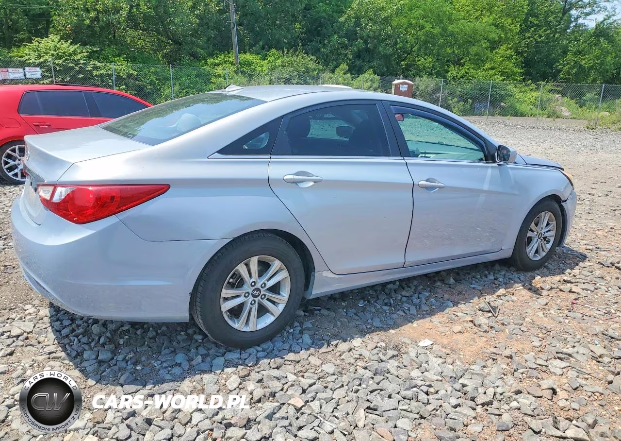 2011 Hyundai Sonata Gls VIN:5NPEB4AC0BH070507 - 3