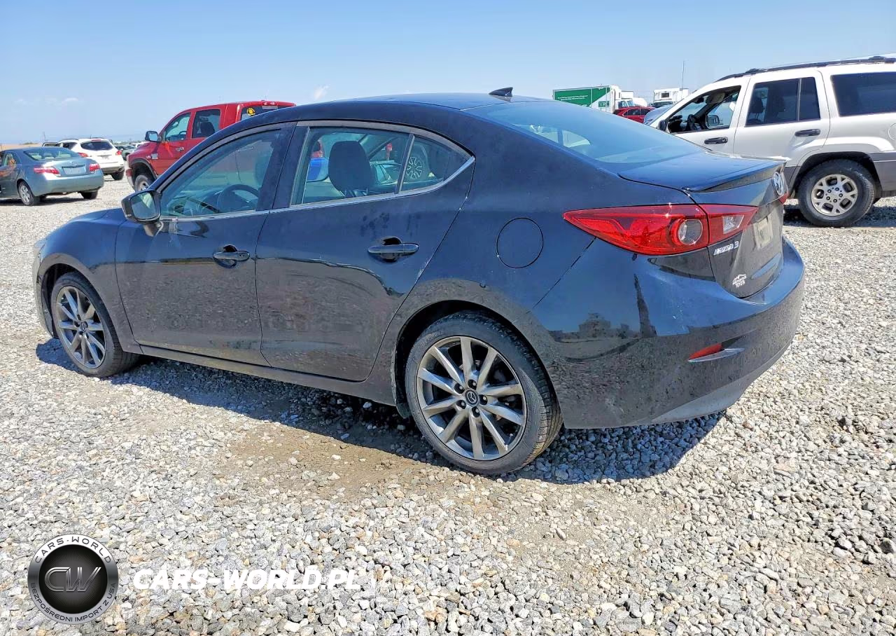 2018 Mazda 3 Touring VIN:3MZBN1V39JM195918 - 2
