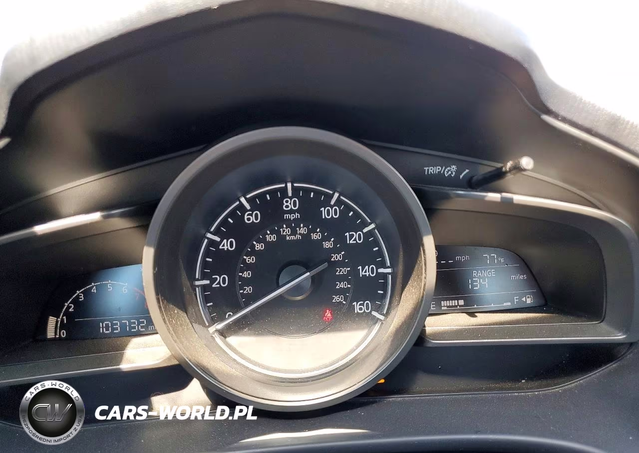 2018 Mazda 3 Touring VIN:3MZBN1V39JM195918 - 9