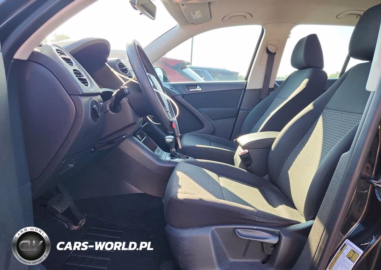 2010 Volkswagen Tiguan S VIN:WVGAV9AX9AW521167 - 7