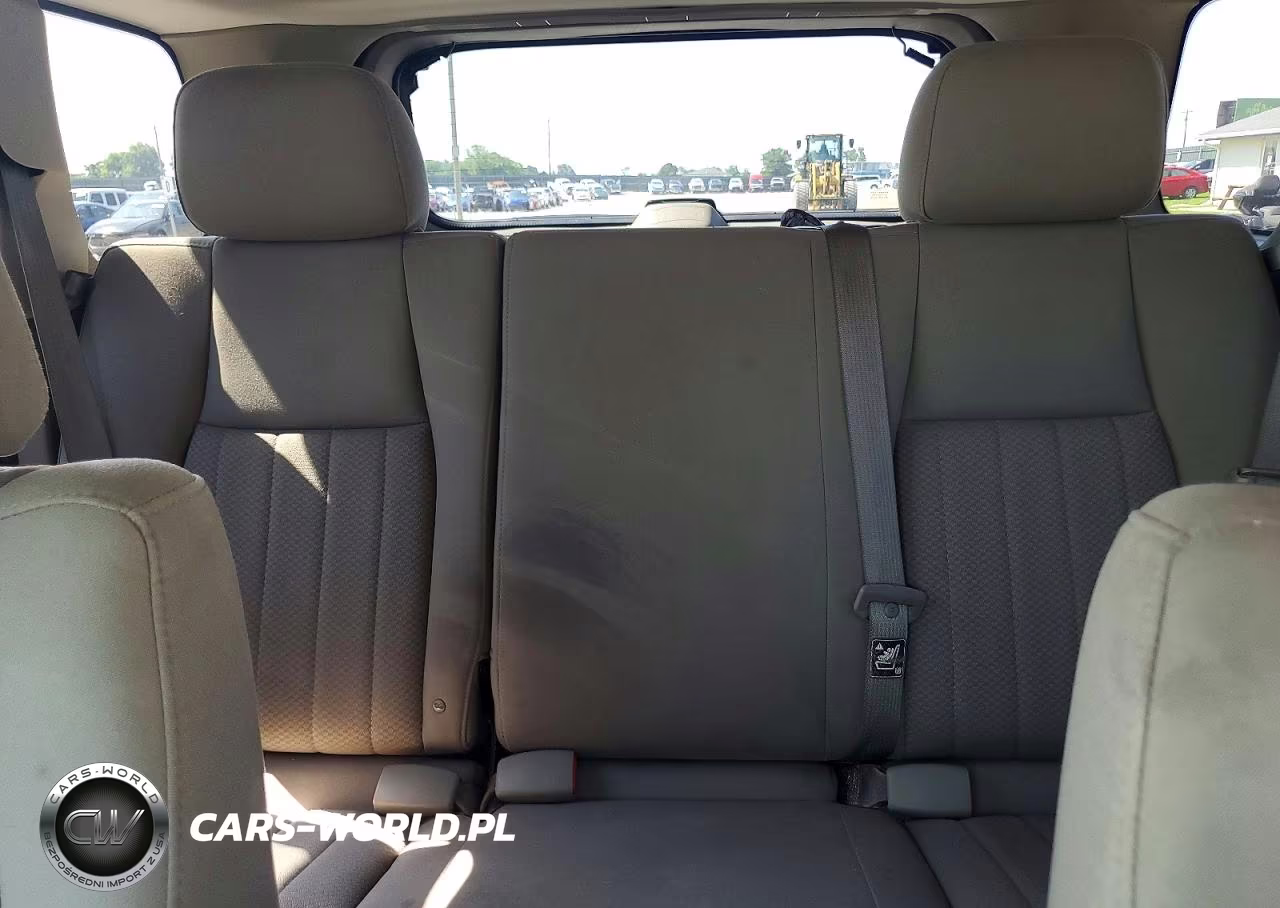 2005 Jeep Grand Cherokee Laredo VIN:1J4GR48K25C714696 - 10
