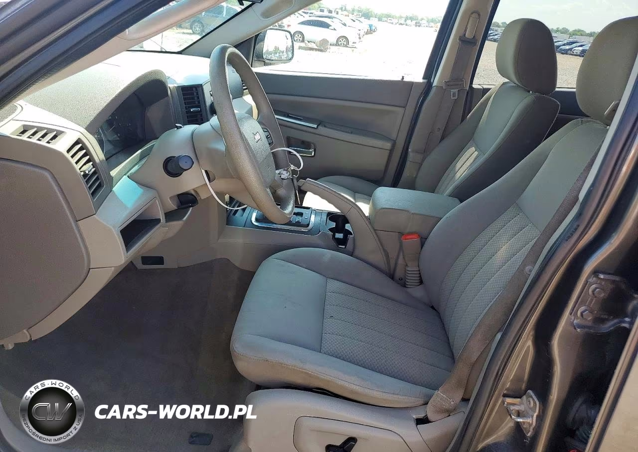 2005 Jeep Grand Cherokee Laredo VIN:1J4GR48K25C714696 - 7