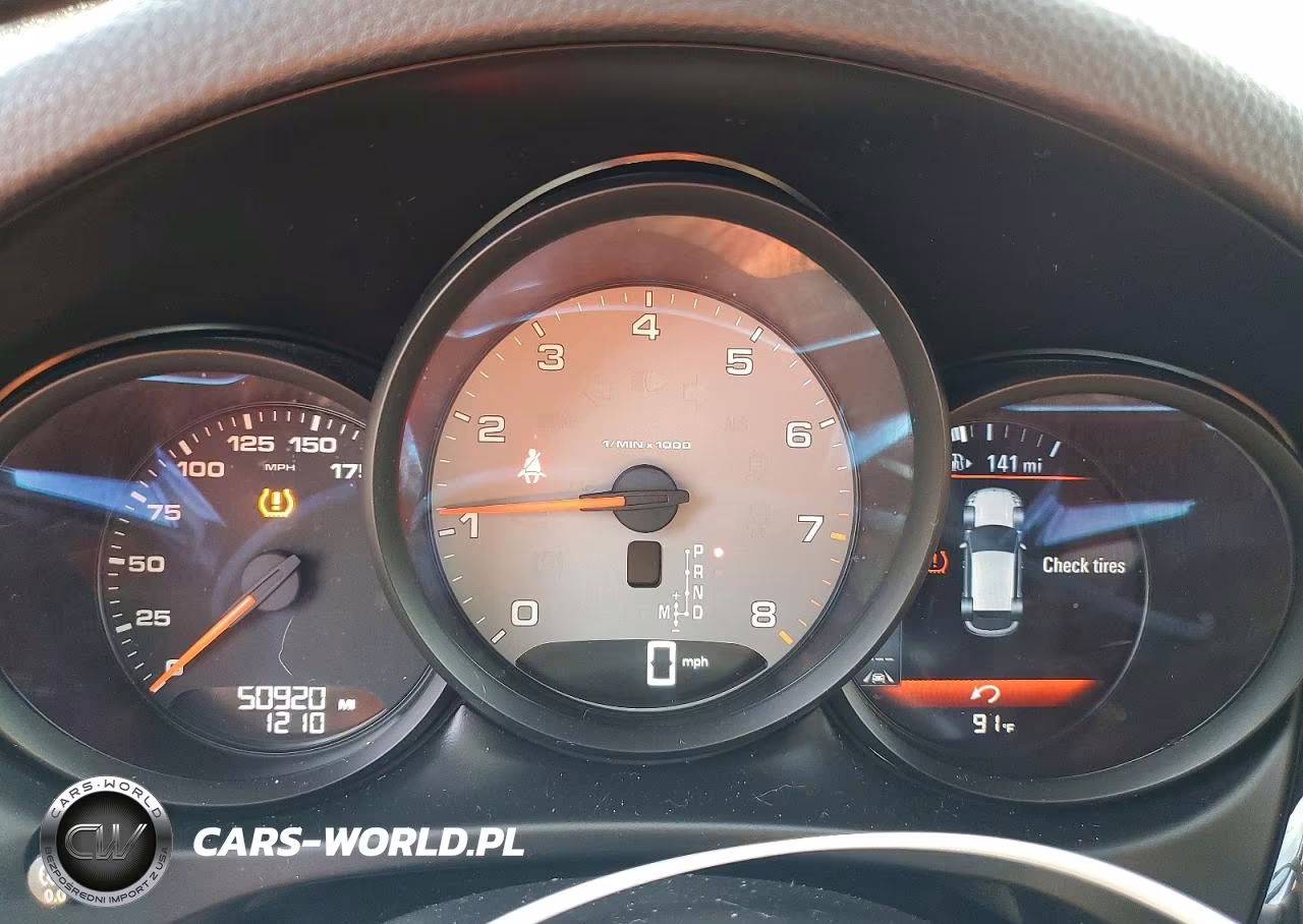2019 Porsche Macan S VIN:WP1AB2A5XKLB30226 - 9