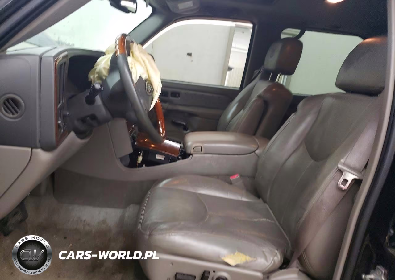 2004 Cadillac Escalade Luxury VIN:1GYEK63N64R200368 - 7