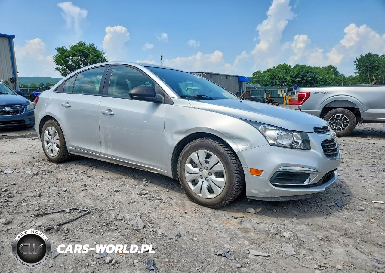 2015 Chevrolet Cruze Ls VIN:1G1PA5SG8F7102903 - 4