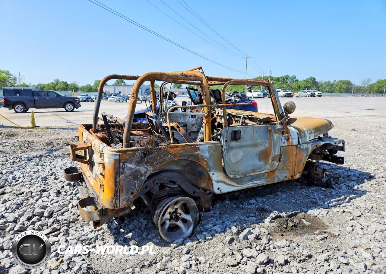 2005 Jeep Wrangler X VIN:1J4FA39S45P387898 - 3