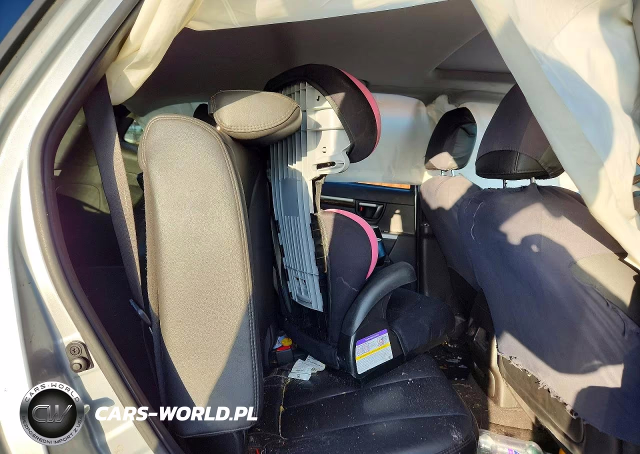2012 Hyundai Santa Fe Limited VIN:5XYZK3ABXCG128084 - 11
