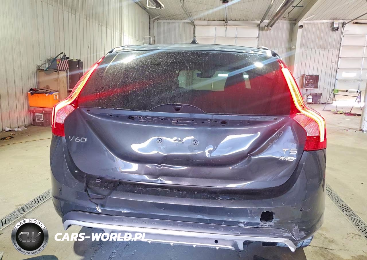 2015 Volvo V60 Cross Country Premier VIN:YV4612HK3F1001975 - 6