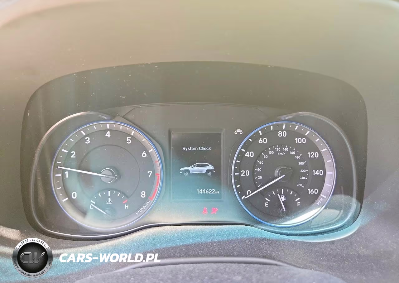 2019 Hyundai Kona Limited VIN:KM8K33A55KU389723 - 9