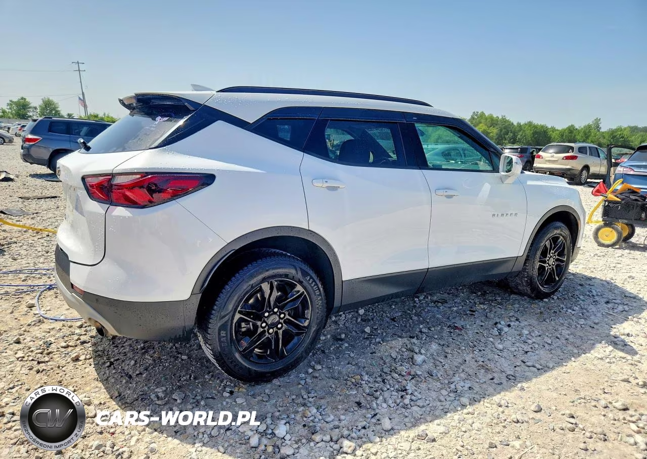 2020 Chevrolet Blazer 2Lt VIN:3GNKBHRS0LS688611 - 3