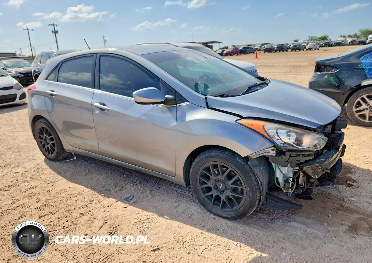 2016 Hyundai Elantra Gt Base VIN:KMHD35LH8GU272561 - 4