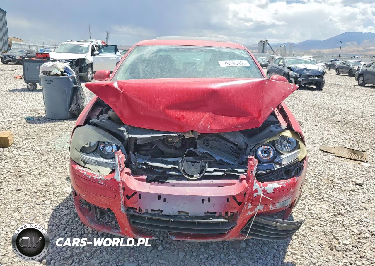 2010 Volkswagen Jetta Wolfsburg VIN:3VWRA7AJ4AM052621 - 5