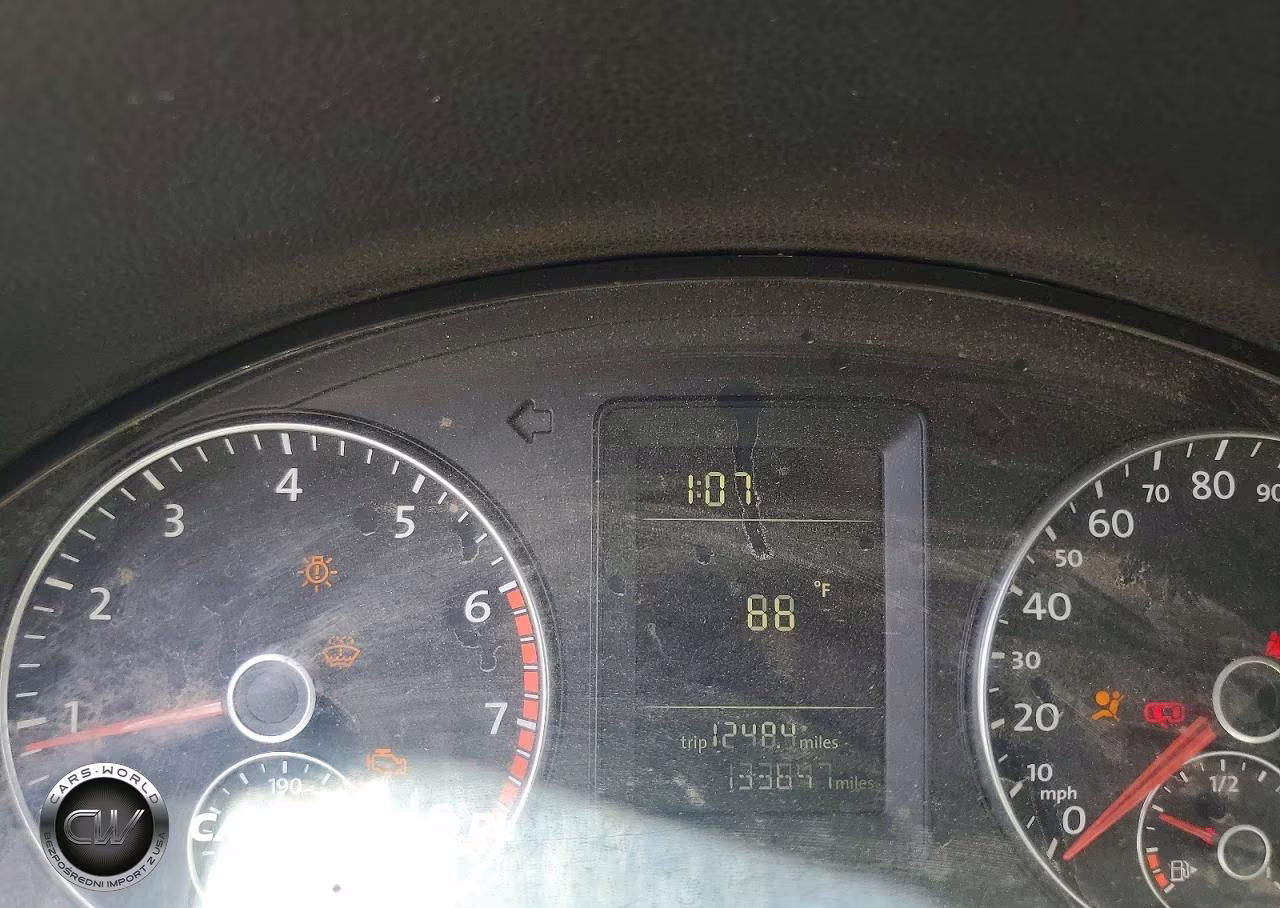 2010 Volkswagen Jetta Wolfsburg VIN:3VWRA7AJ4AM052621 - 9