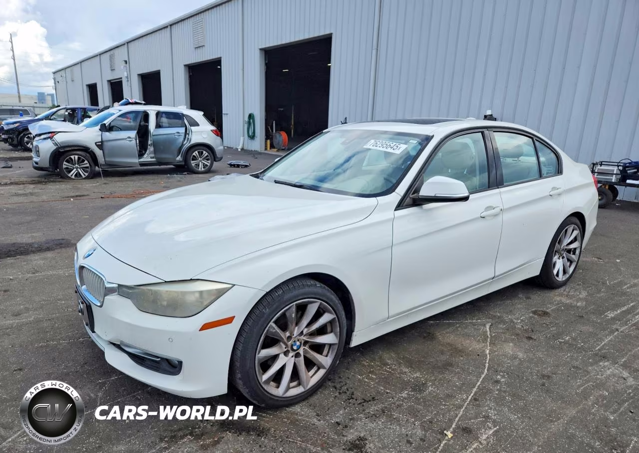 2012 BMW 328 I – zdjęcie 1 z 12