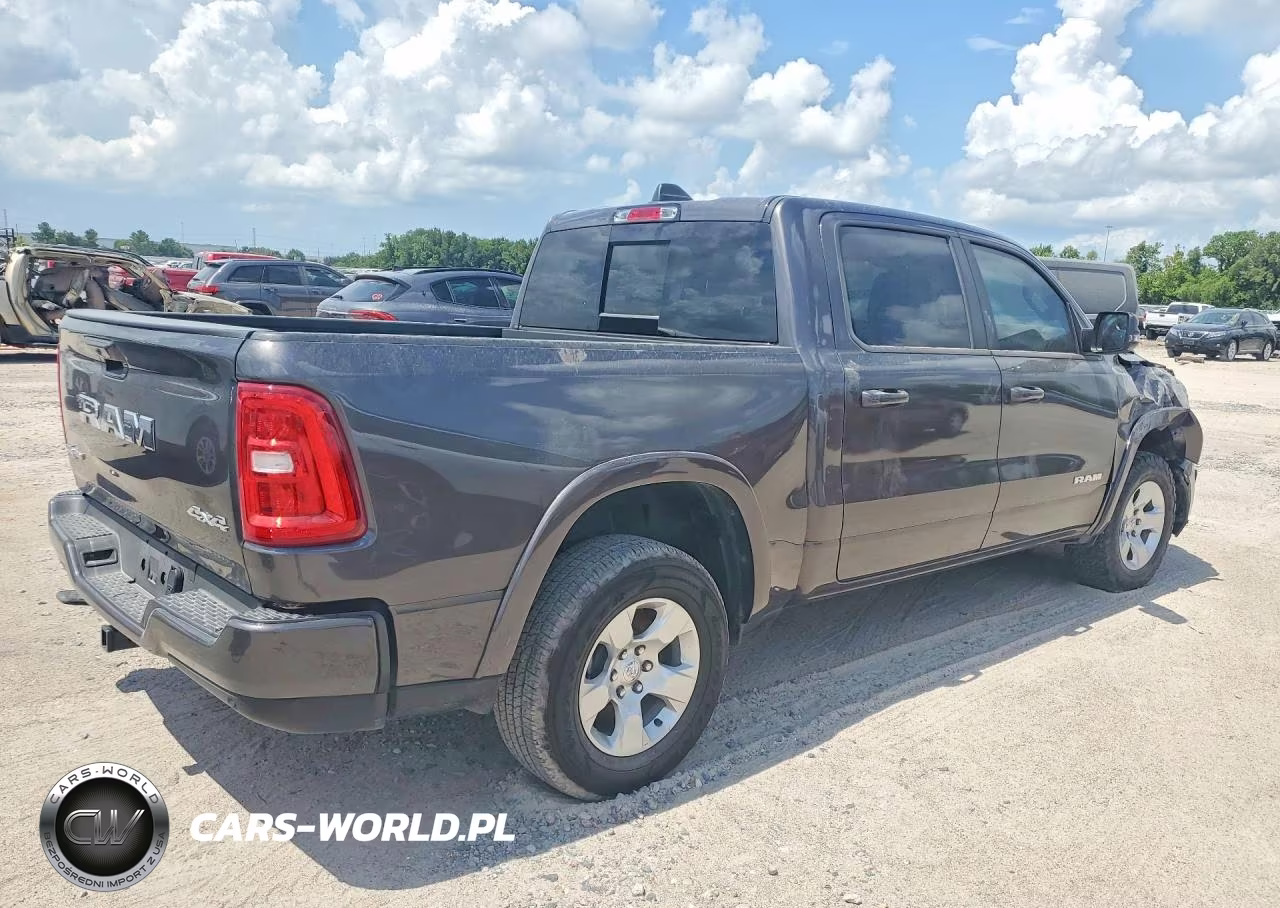 2025 Ram 1500 Big Horn VIN:3C6RRFFG5S4152786 - 3