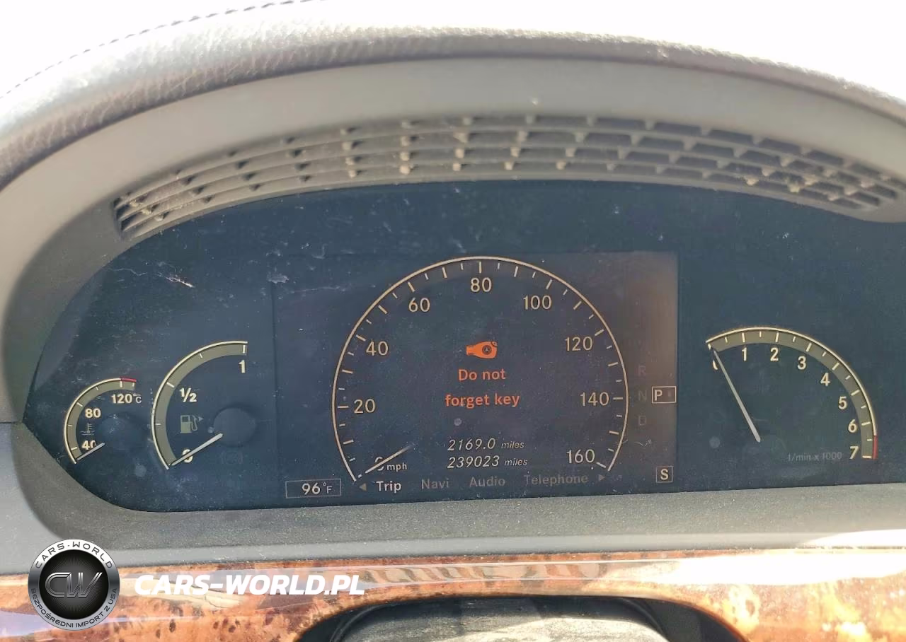 2007 Mercedes-Benz S 550 VIN:WDDNG71XX7A137172 - 9
