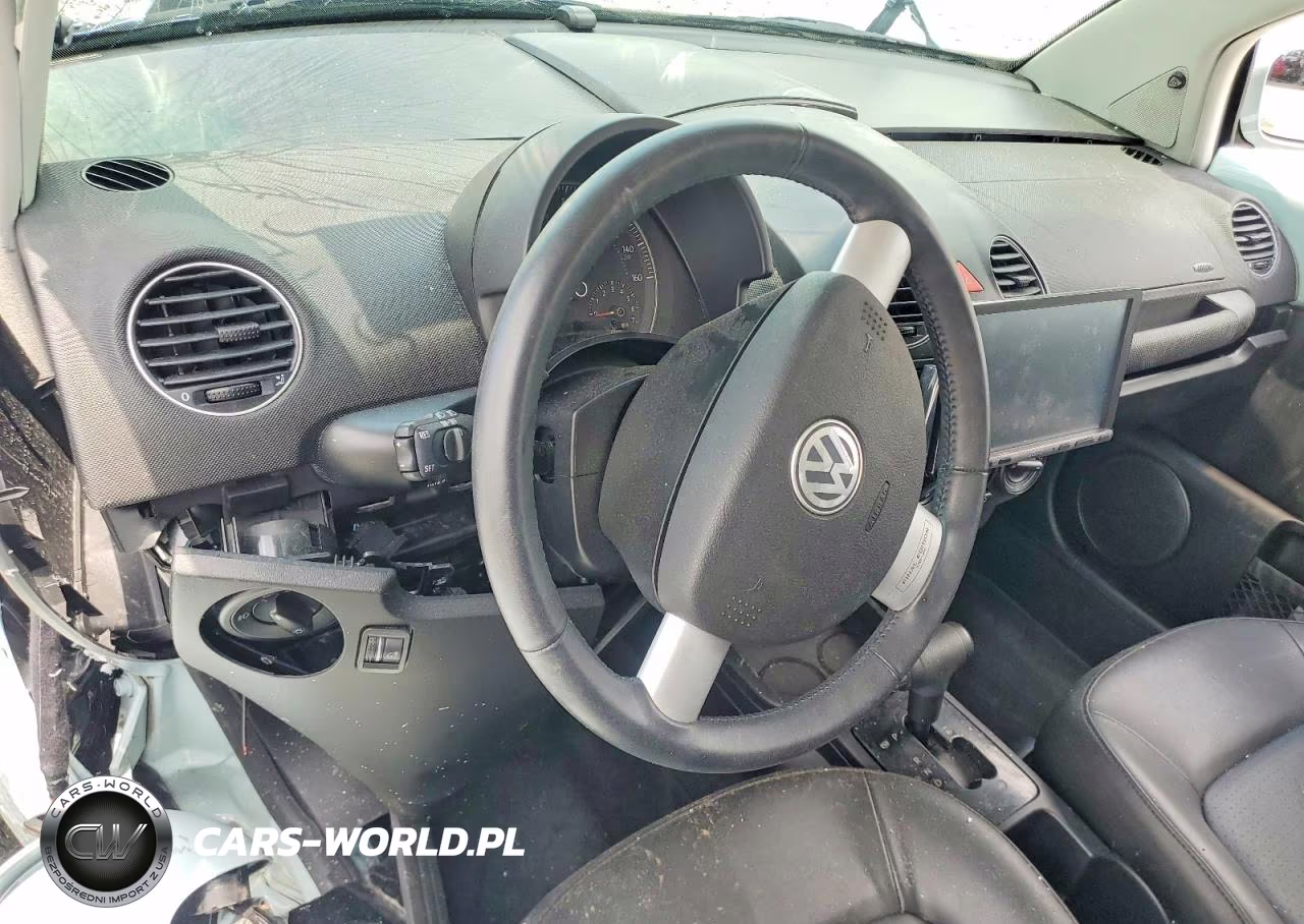 2010 Volkswagen New Beetle VIN:3VWRW3AG3AM027319 - 8