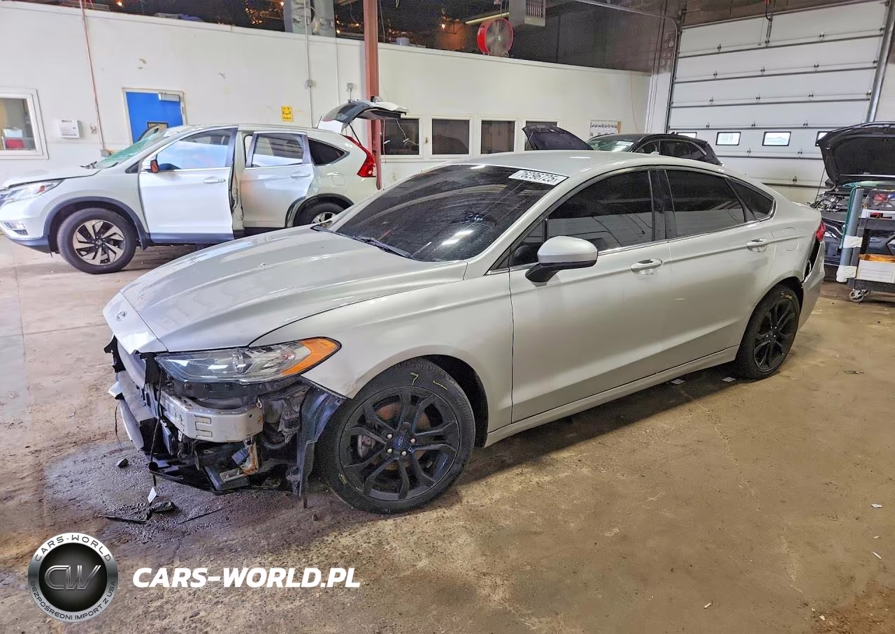 2019 Ford Fusion Se – zdjęcie 1 z 13
