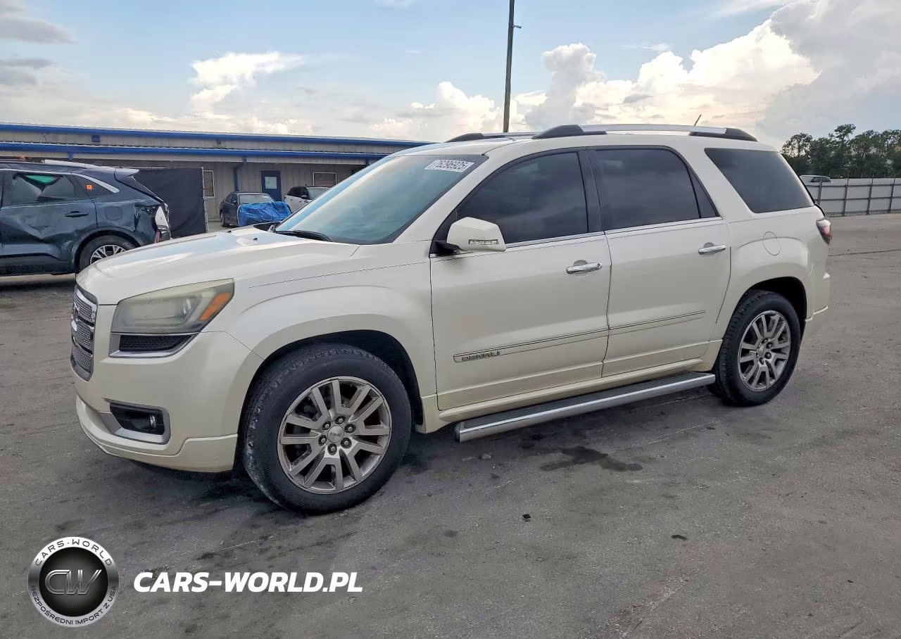 2015 GMC Acadia Denali – zdjęcie 1 z 13