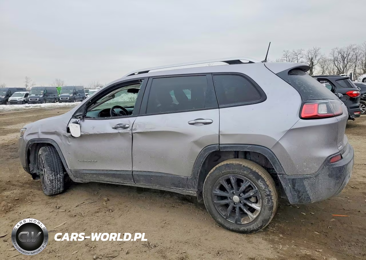 2020 Jeep Cherokee Latitude VIN:1C4PJLCB2LD577166 - 2