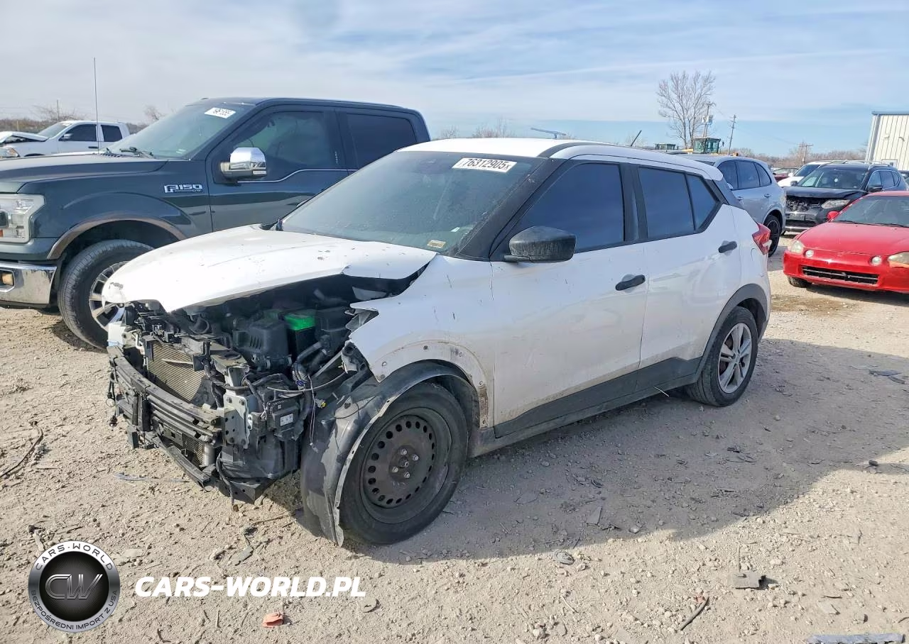 2020 Nissan Kicks S