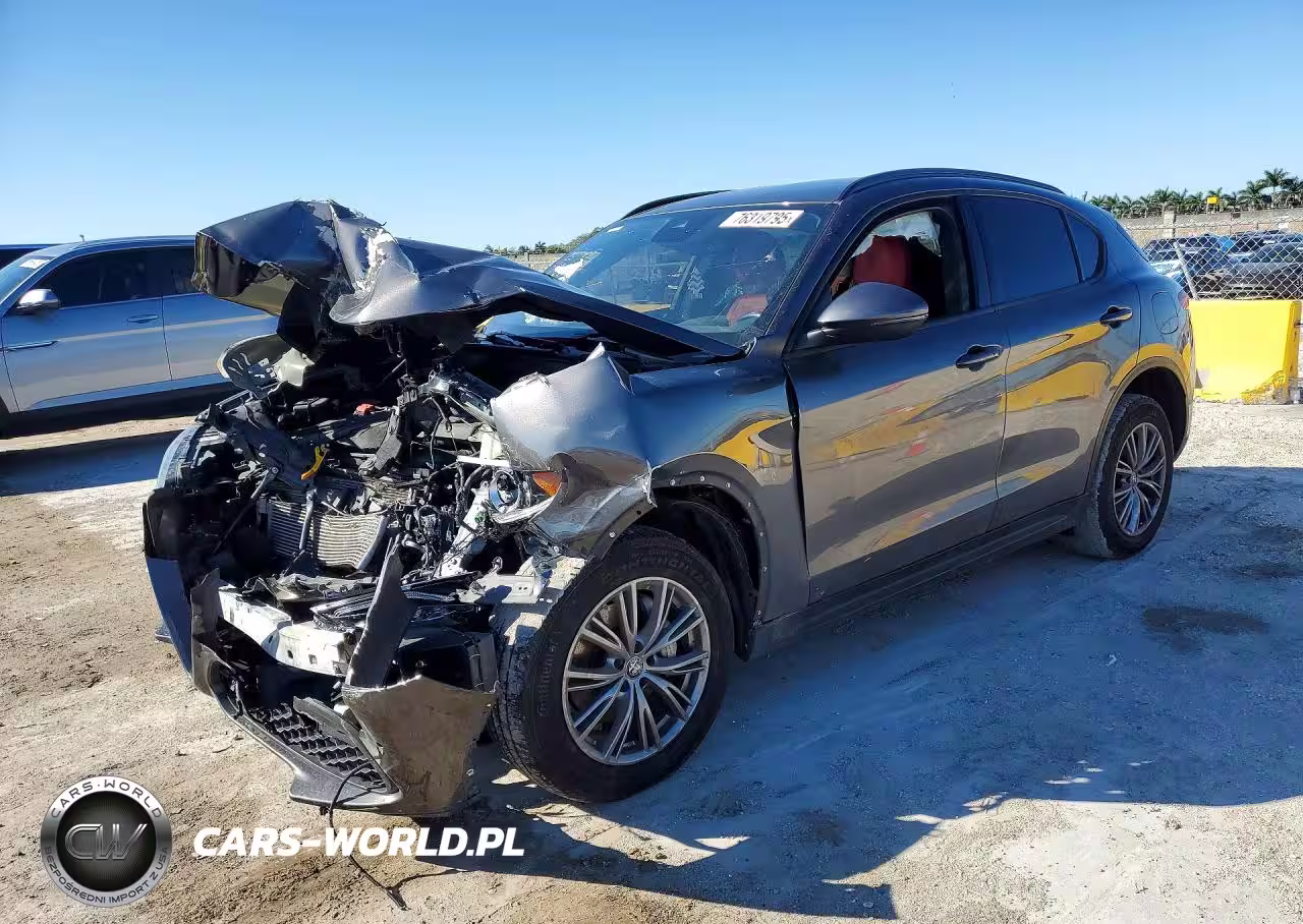 2022 Alfa Romeo Stelvio