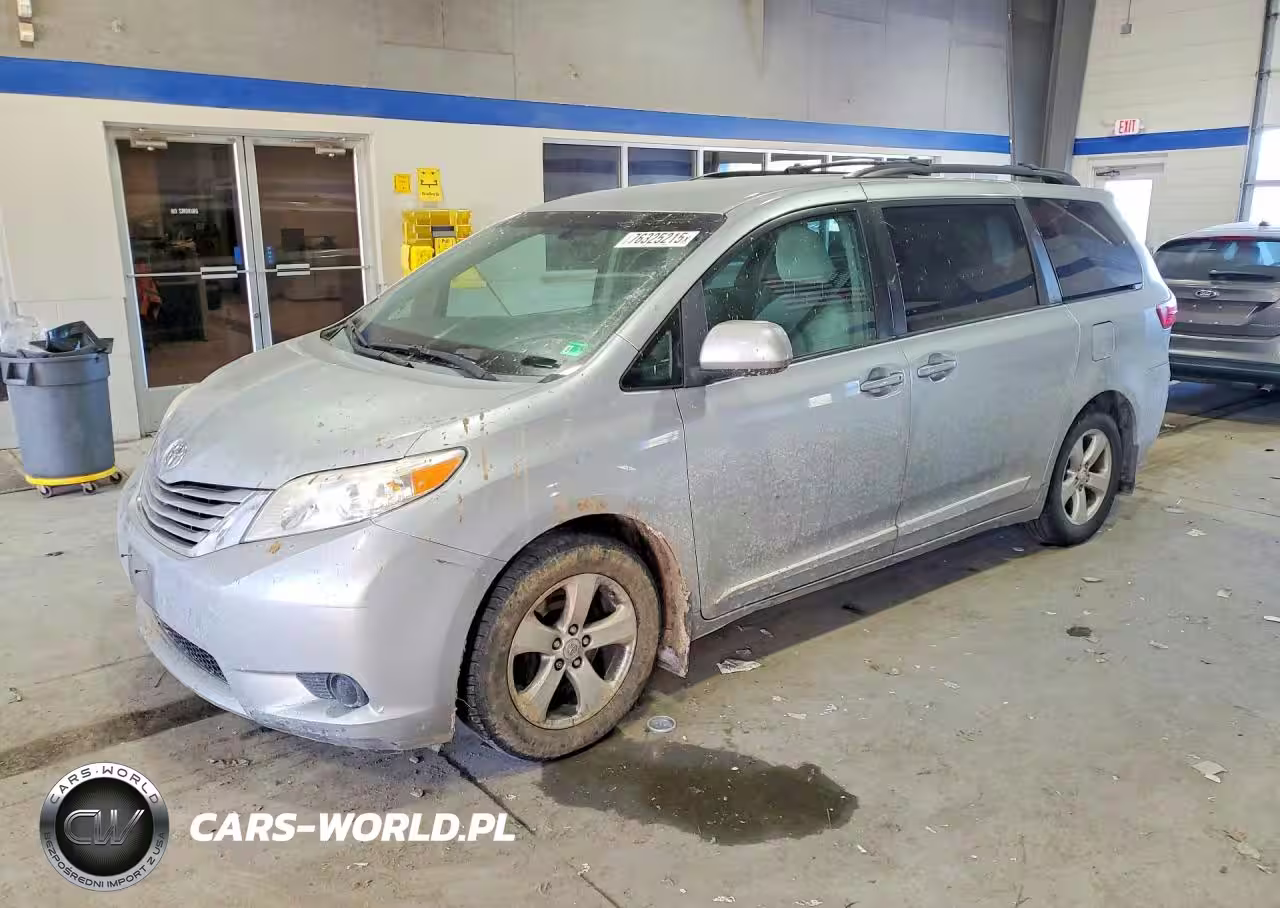 2015 Toyota Sienna Le
