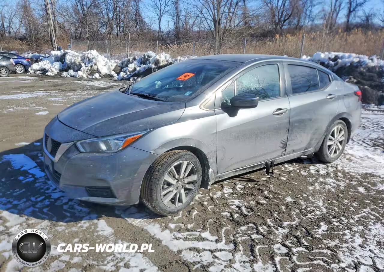 2021 Nissan Versa Sv