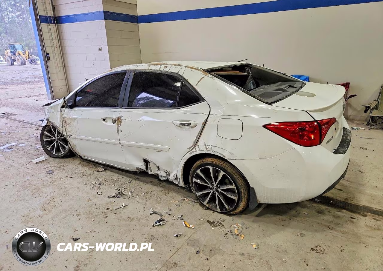 2017 Toyota Corolla L VIN:5YFBURHE0HP698564 - 2