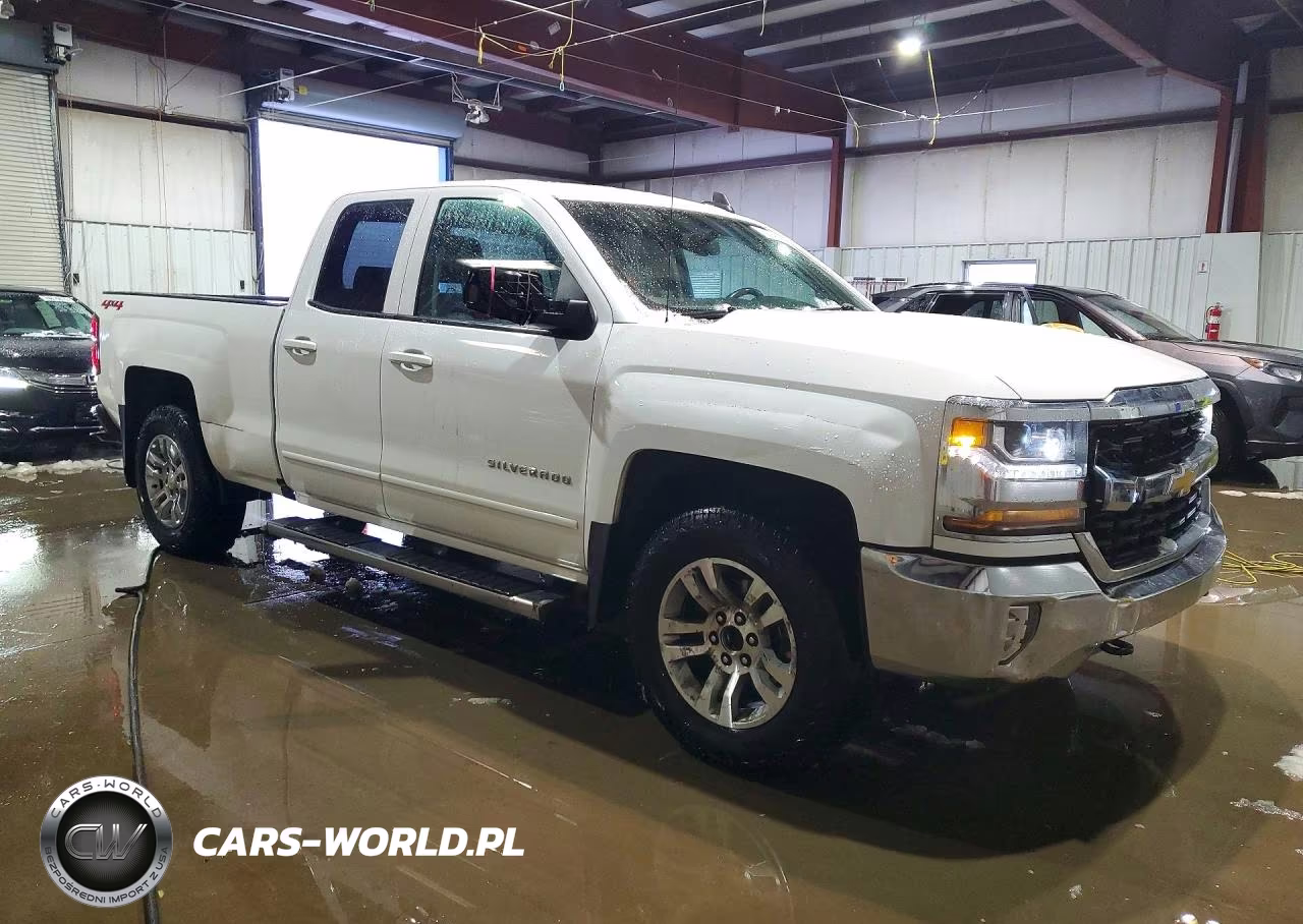 2018 Chevrolet Silverado K1500 Lt VIN:1GCVKREH8JZ242048 - 4