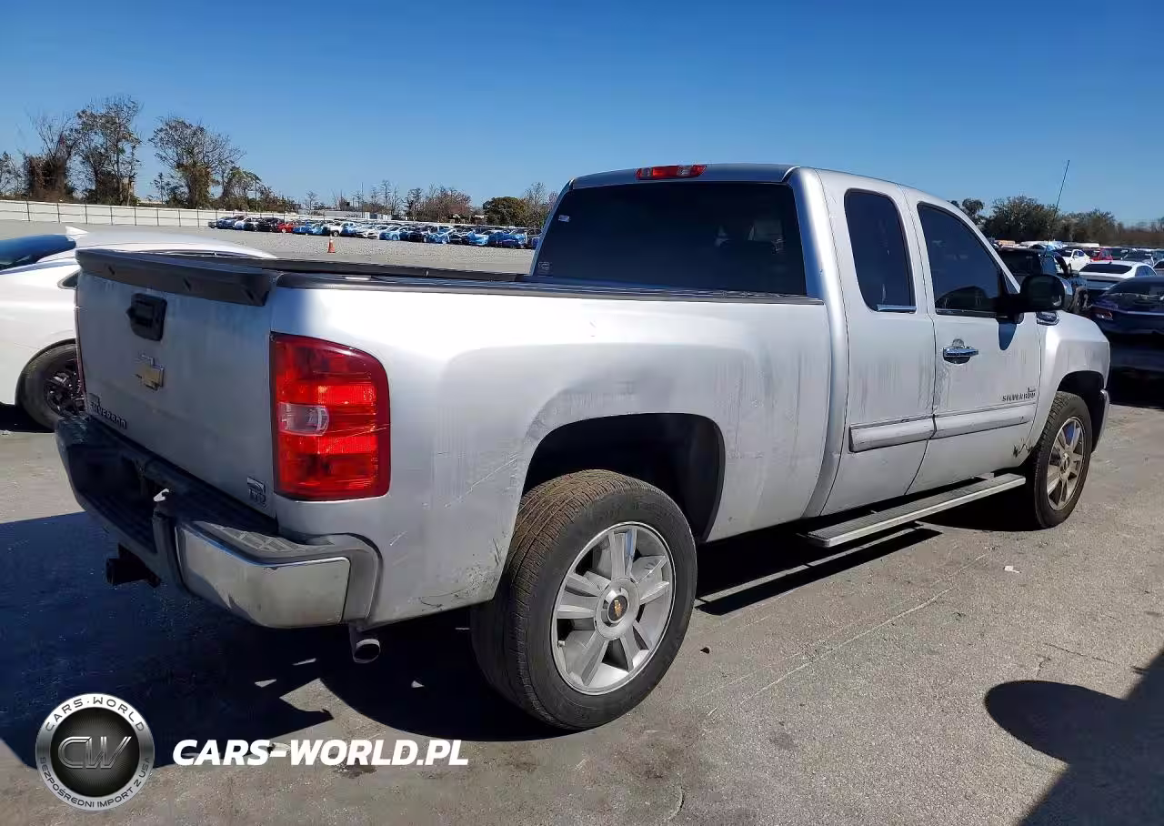 2012 Chevrolet Silverado C1500 Lt VIN:1GCRCSE09CZ348429 - 3