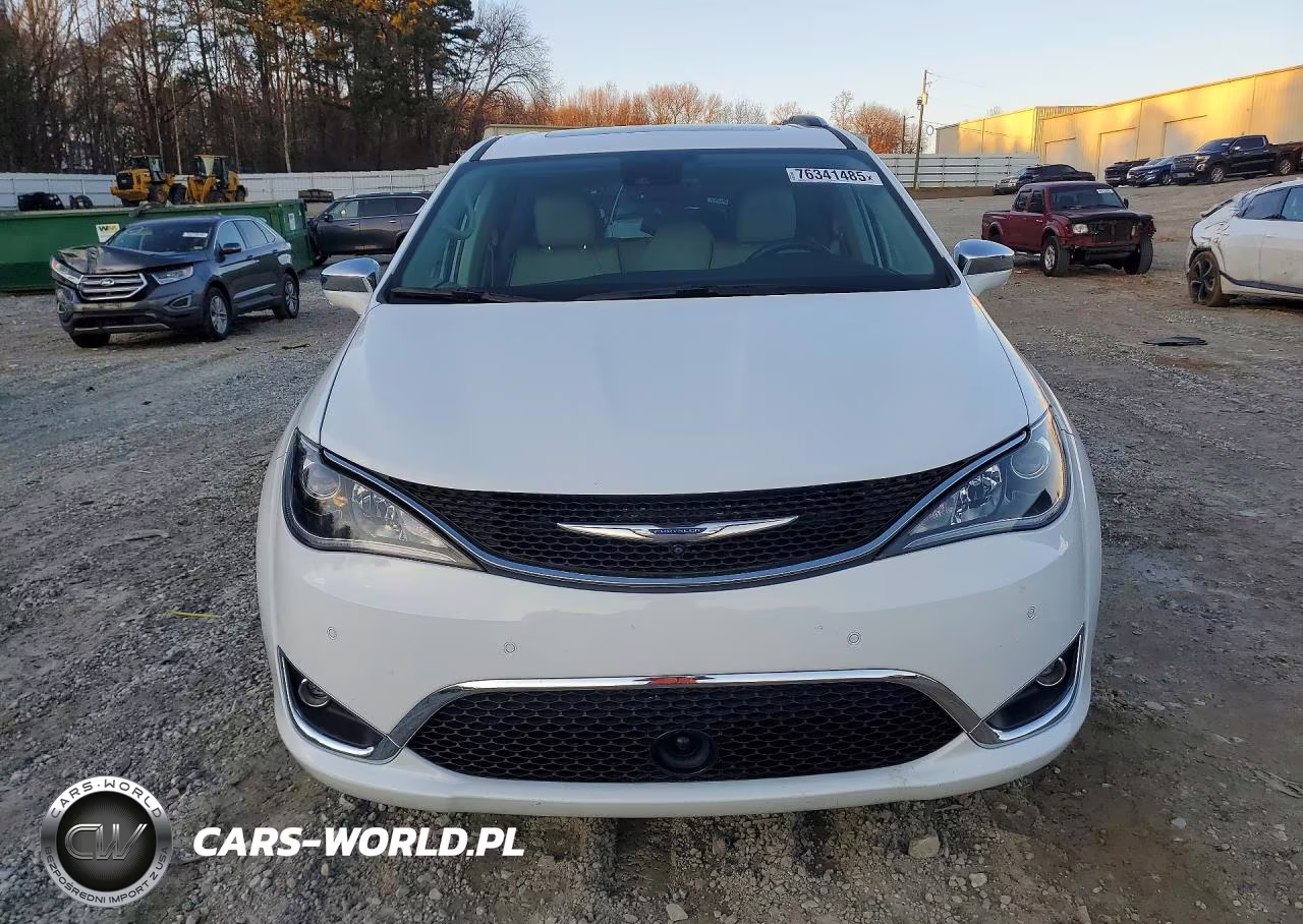 2017 Chrysler Pacifica Limited VIN:2C4RC1GG1HR653557 - 5