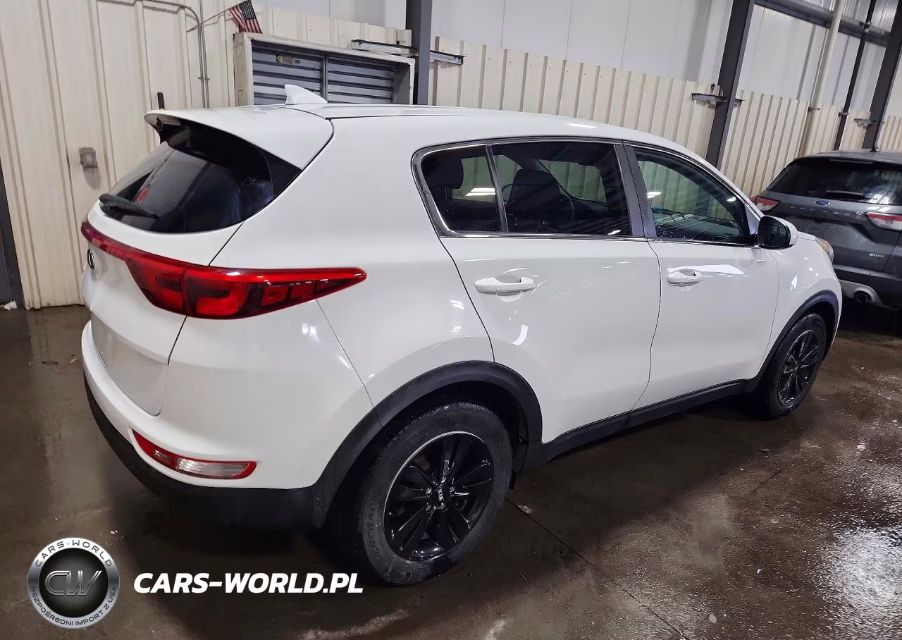 2018 Kia Sportage Lx VIN:KNDPM3AC2J7454689 - 3