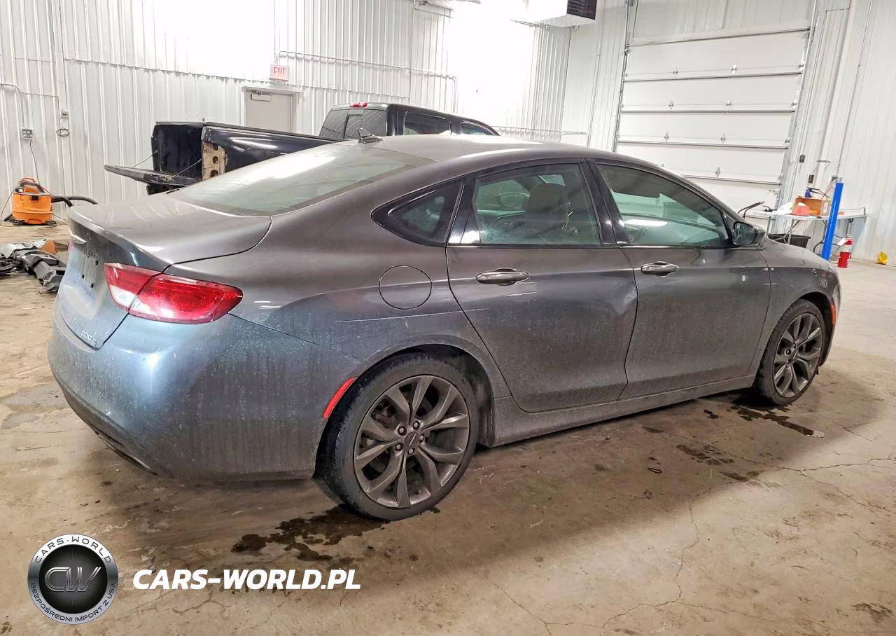 2015 Chrysler 200 S VIN:1C3CCCDGXFN540565 - 3