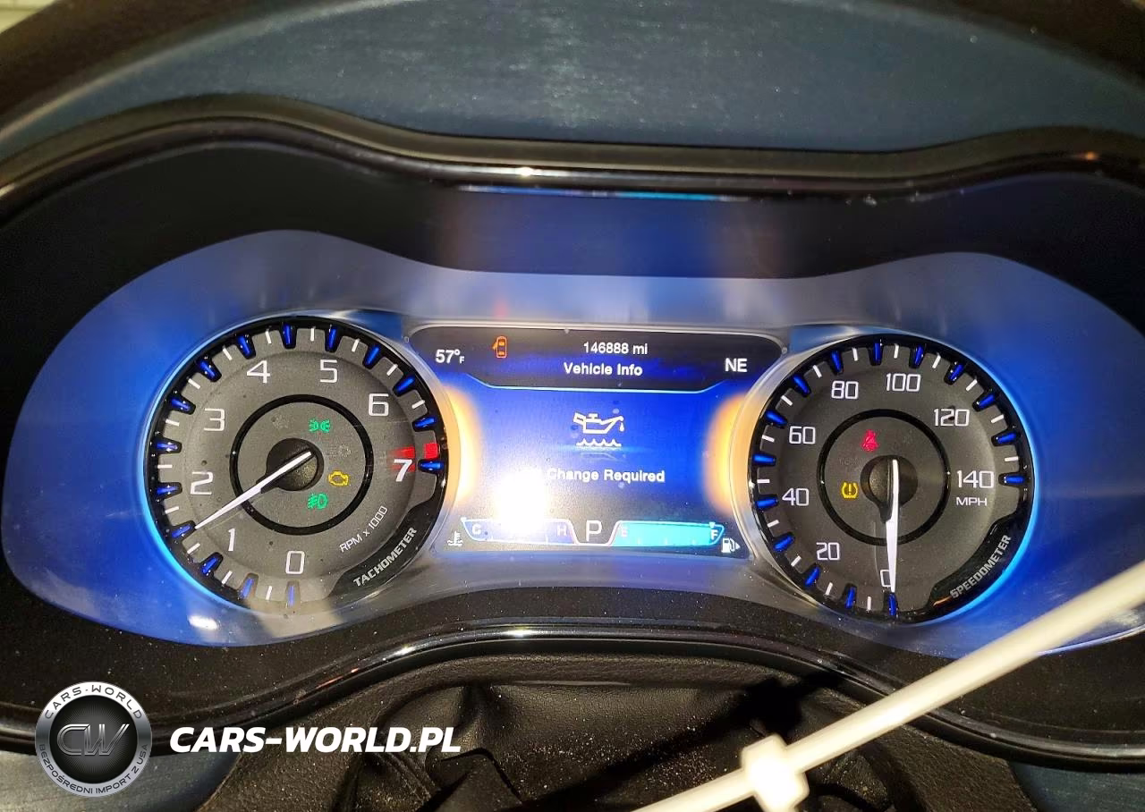 2015 Chrysler 200 S VIN:1C3CCCDGXFN540565 - 9