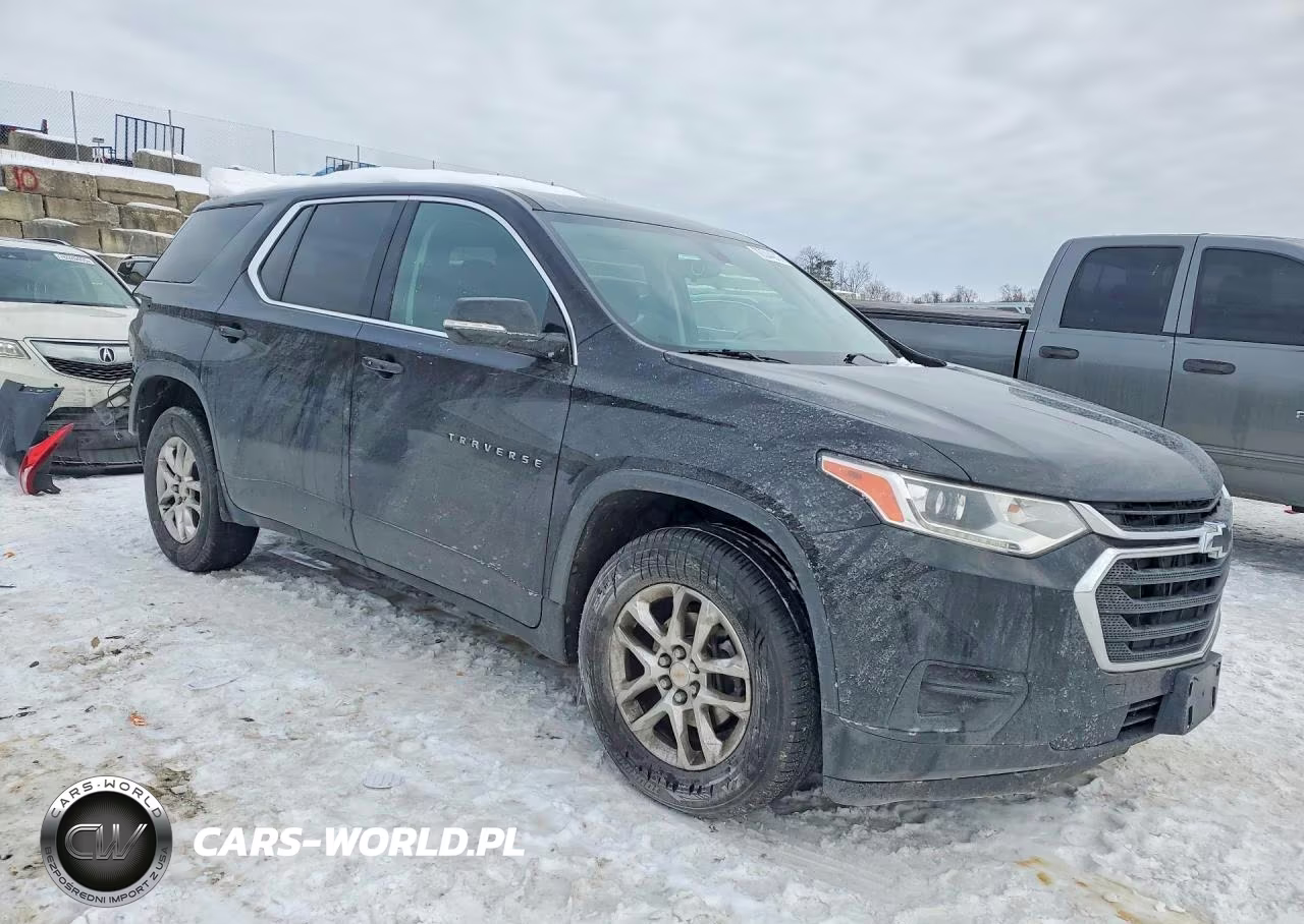 2019 Chevrolet Traverse Ls VIN:1GNERFKW3KJ263751 - 4