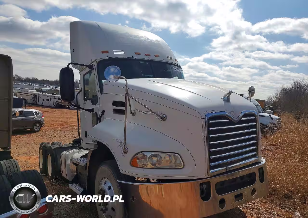 2011 Mack Cxu613 Semi Truck